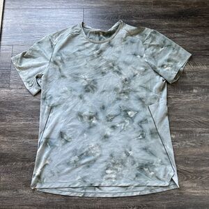 Mens lululemon athletic tshirt
